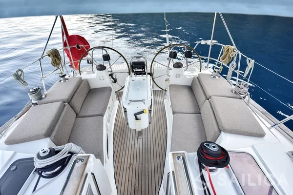 Bavaria 44 - Yacht Charter Sailica