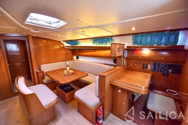 Bavaria 44 - Yacht Charter Sailica