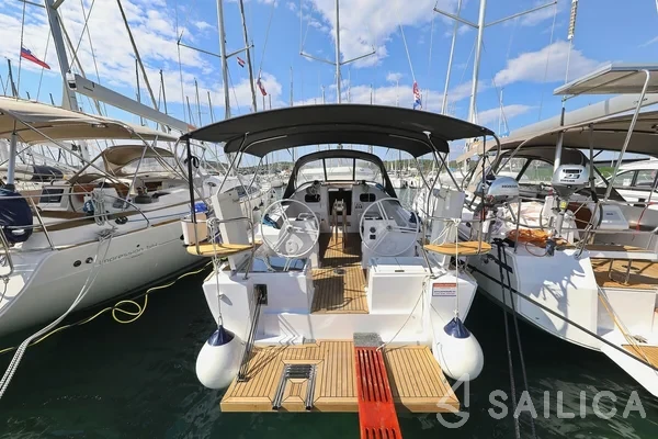 Elan Impression 40.1 - Yacht Charter Sailica