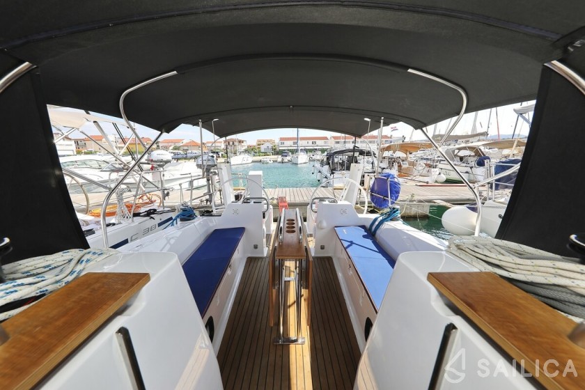 Elan Impression 40.1 - Yacht Charter Sailica