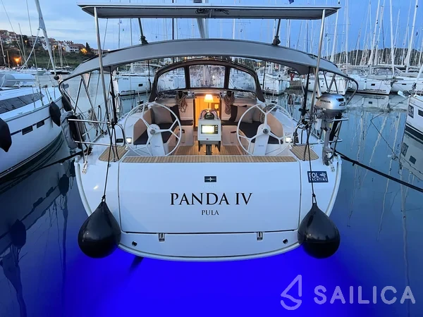 Bavaria 46 Cruiser - Yacht Charter Sailica