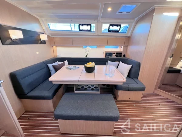 Bavaria 46 Cruiser - Yacht Charter Sailica