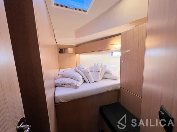 Bavaria 46 Cruiser - Yacht Charter Sailica