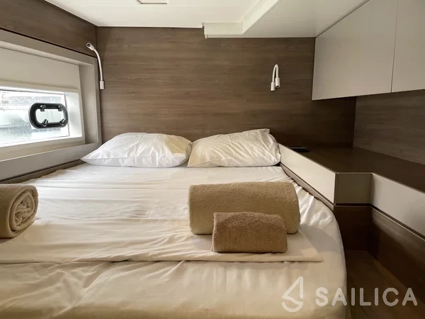 Bali 4.6 - Yacht Charter Sailica