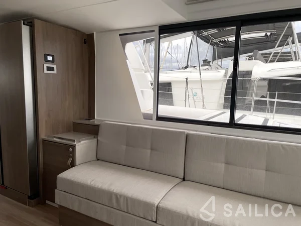 Bali 4.6 - Yacht Charter Sailica