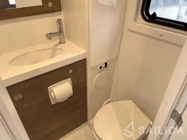 Bali 4.6 - Yacht Charter Sailica