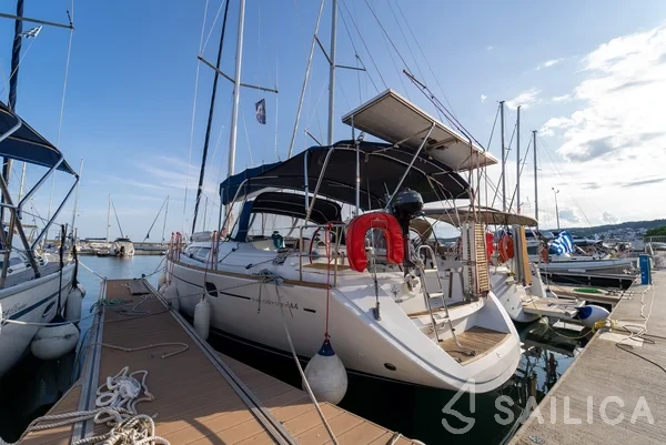 Sun Odyssey 44i - Yacht Charter Sailica