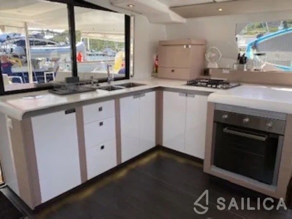 Tanna 47 - Yacht Charter Sailica