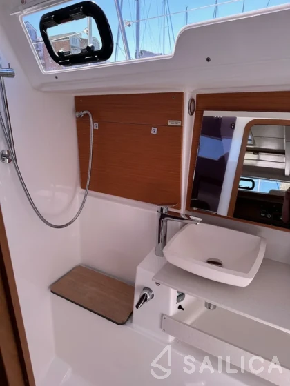 Dufour 430 - Yacht Charter Sailica