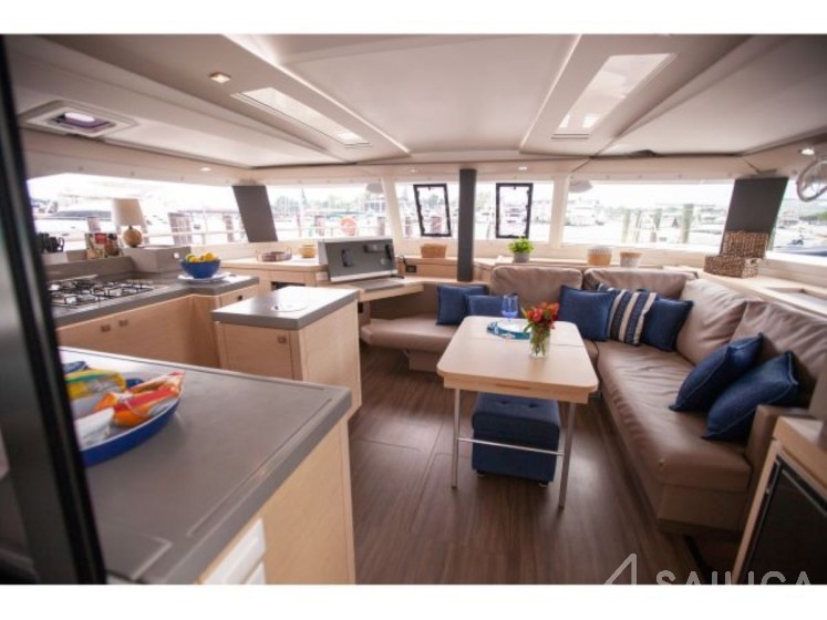 Saona 47 - Yacht Charter Sailica