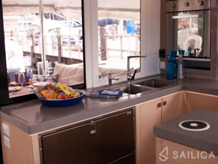 Saona 47 - Yacht Charter Sailica