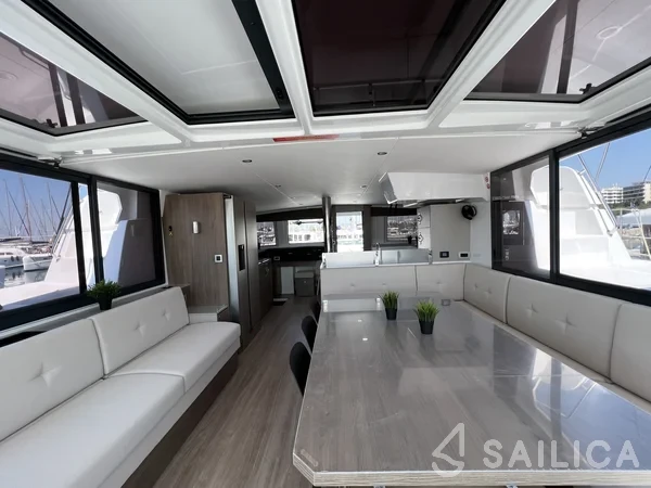 Bali 4.8  - Yacht Charter Sailica