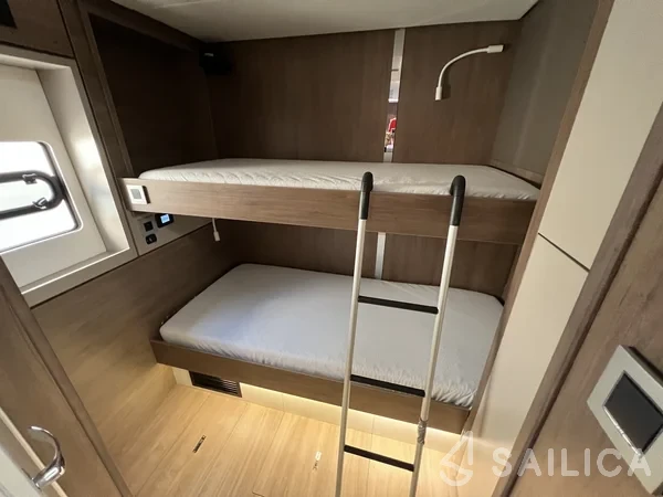 Bali 4.8  - Yacht Charter Sailica