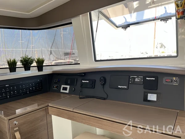Bali 4.8  - Yacht Charter Sailica