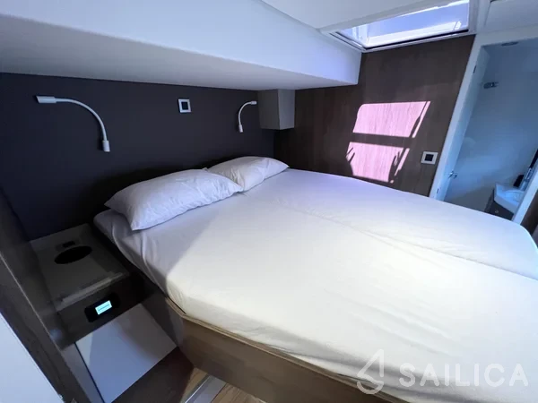 Bali 4.8  - Yacht Charter Sailica