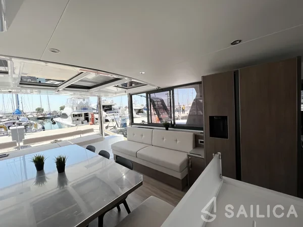 Bali 4.8  - Yacht Charter Sailica