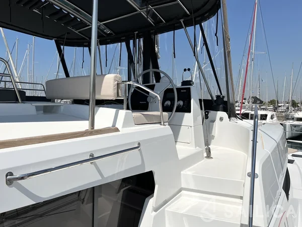 Bali 4.8  - Yacht Charter Sailica