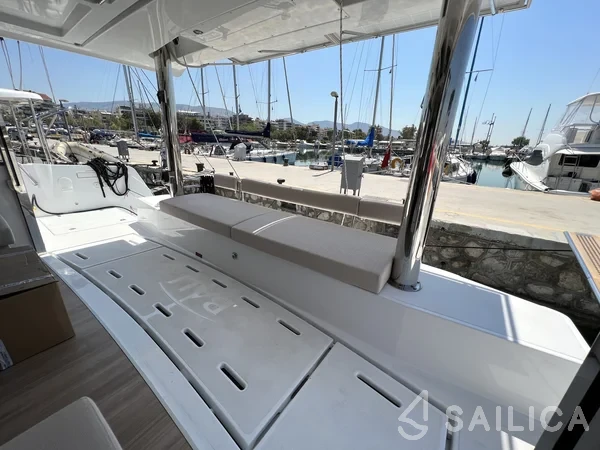 Bali 4.8  - Yacht Charter Sailica