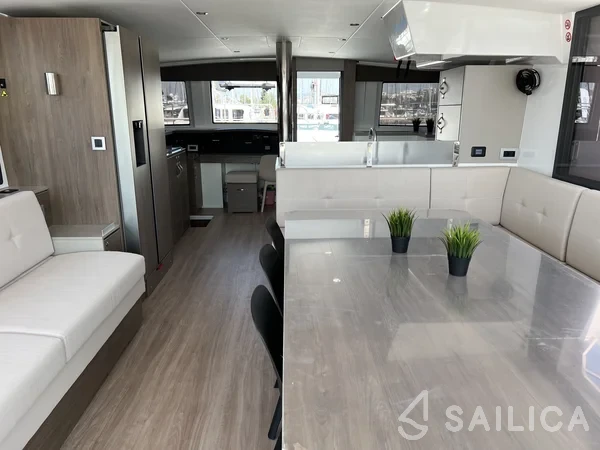 Bali 4.8  - Yacht Charter Sailica