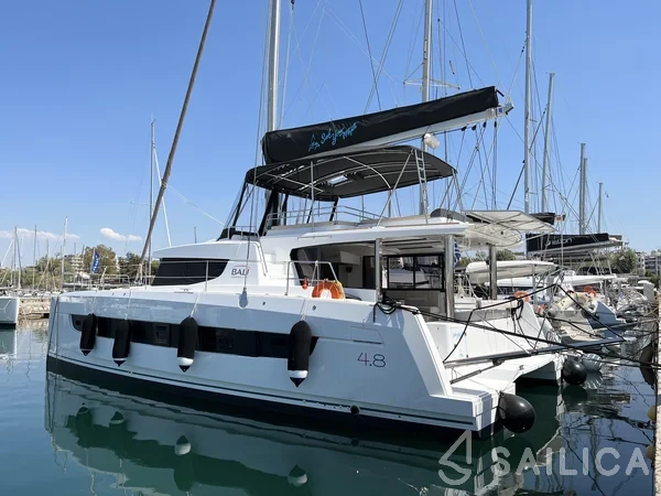 Bali 4.8  - Yacht Charter Sailica