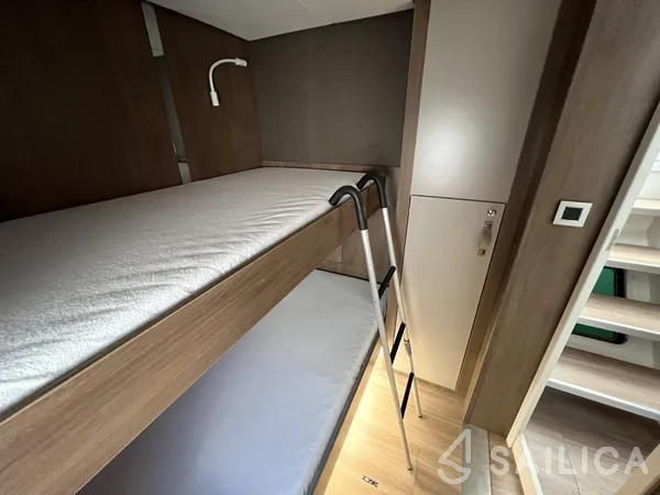 Bali 4.8  - Yacht Charter Sailica
