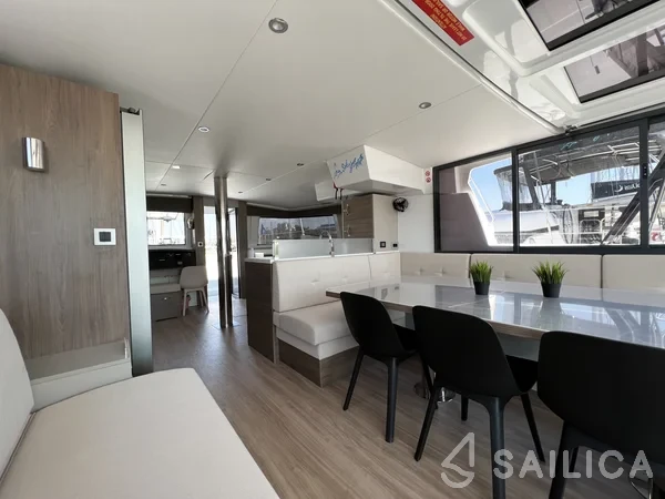 Bali 4.8  - Yacht Charter Sailica
