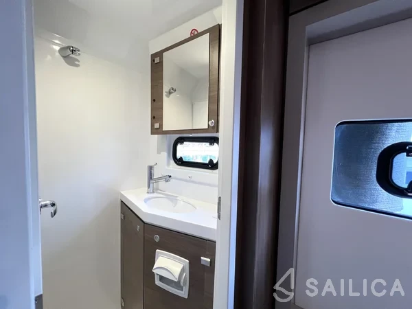 Bali 4.8  - Yacht Charter Sailica