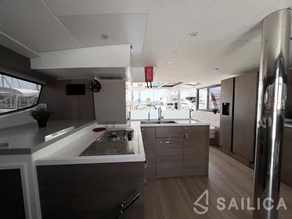Bali 4.8  - Yacht Charter Sailica