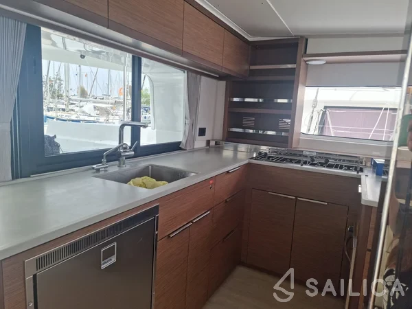 Lagoon 46  - Yacht Charter Sailica