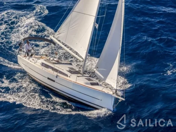 Dufour 360 GL - Yacht Charter Sailica