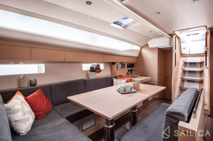 Jeanneau 54 - 5 + 1 cab.	 - Yacht Charter Sailica
