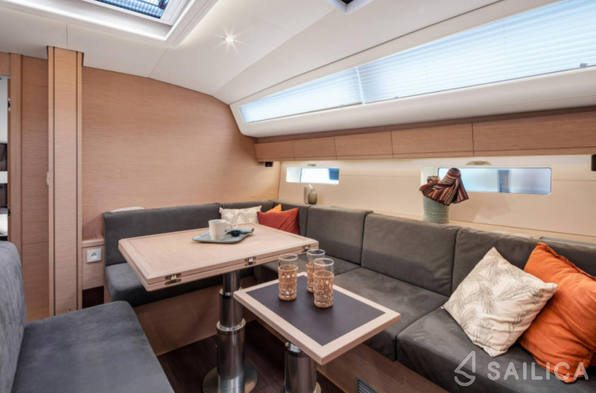Jeanneau 54 - 5 + 1 cab.	 - Yacht Charter Sailica