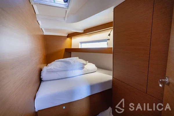 Sun Odyssey 440 - Yacht Charter Sailica