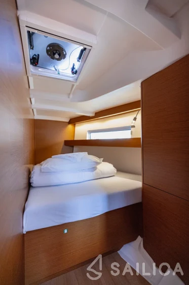 Sun Odyssey 440 - Yacht Charter Sailica