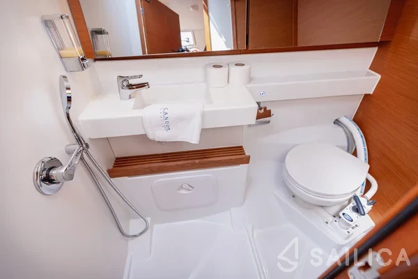 Sun Odyssey 440 - Yacht Charter Sailica
