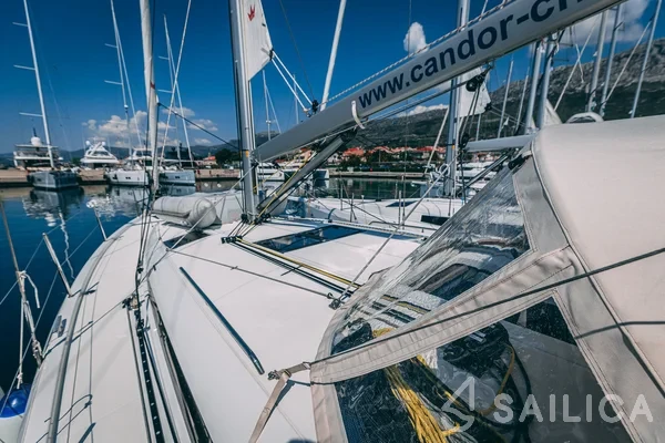 Sun Odyssey 440 - Yacht Charter Sailica