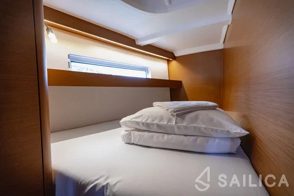 Sun Odyssey 440 - Yacht Charter Sailica