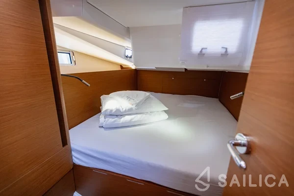 Sun Odyssey 440 - Yacht Charter Sailica