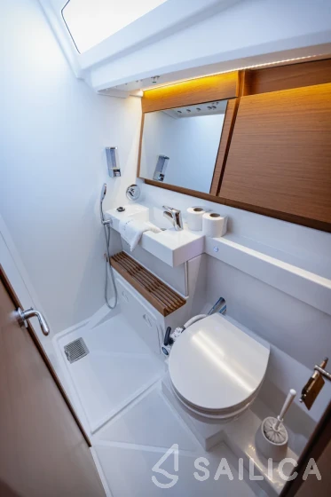 Sun Odyssey 440 - Yacht Charter Sailica