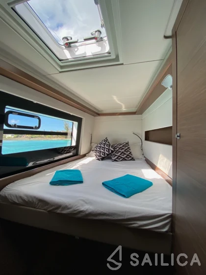 Nautitech 46 Fly - Yacht Charter Sailica