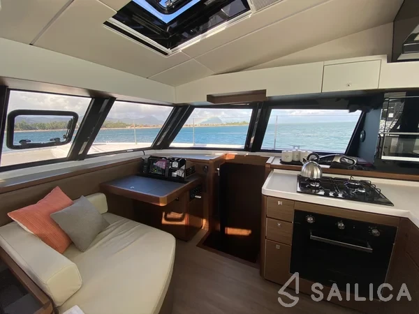 Nautitech 46 Fly - Yacht Charter Sailica