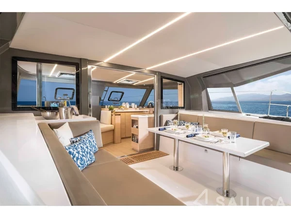 Nautitech 40 open NEW - 4 + 2 cab. - Yacht Charter Sailica
