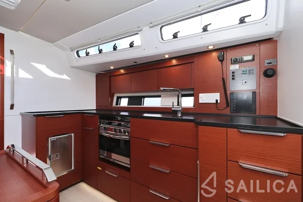 Hanse 460 - Yacht Charter Sailica