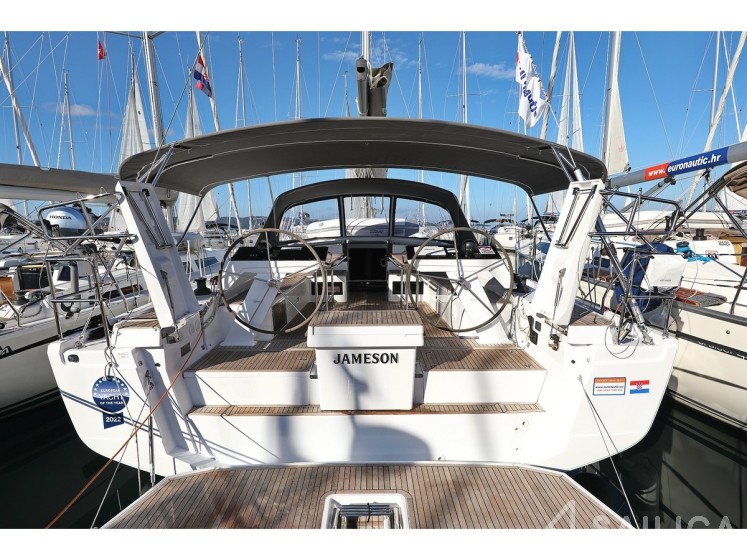 Hanse 460 - Yacht Charter Sailica
