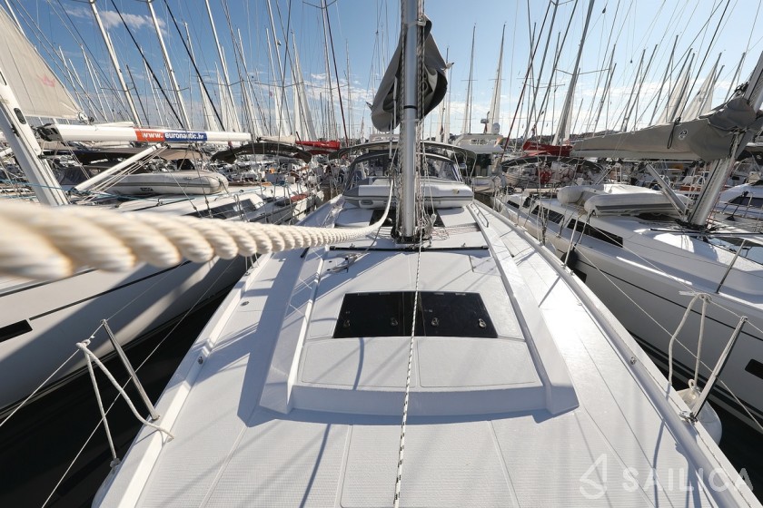 Hanse 460 - Yacht Charter Sailica