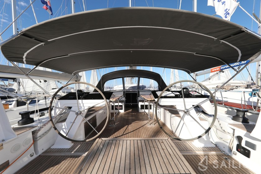Hanse 460 - Yacht Charter Sailica