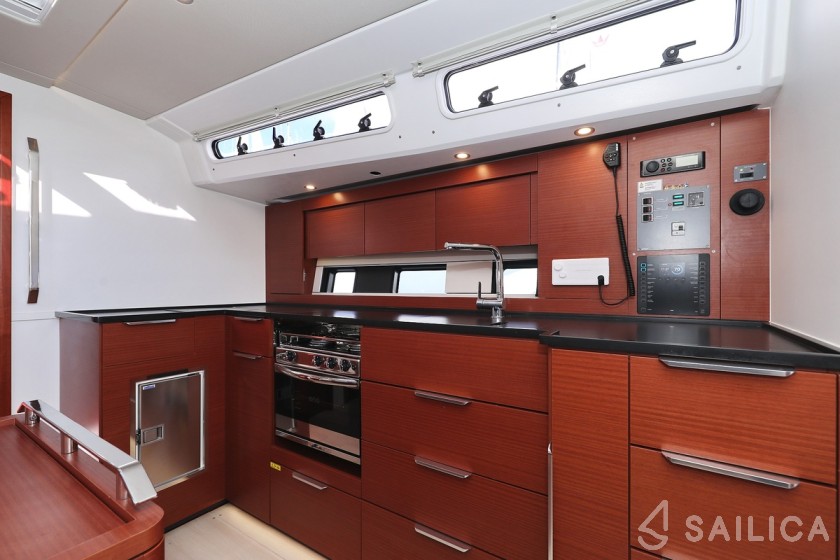 Hanse 460 - Yacht Charter Sailica
