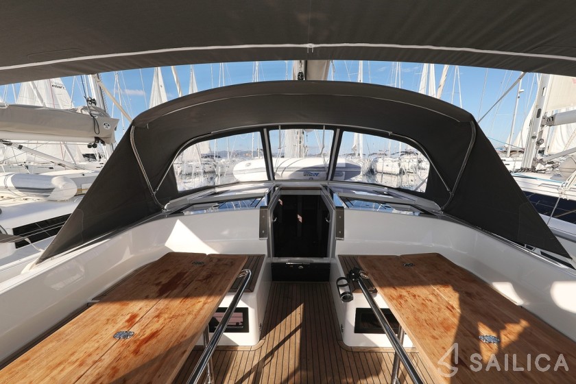 Hanse 460 - Yacht Charter Sailica