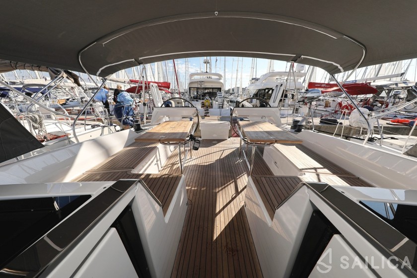 Hanse 460 - Yacht Charter Sailica