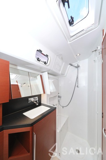 Hanse 460 - Yacht Charter Sailica